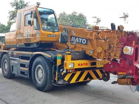 รถเครน 4 ล้อ รถเครน 4 ล้อ